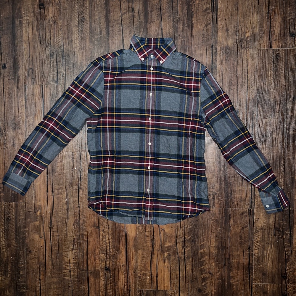 H&M Plaid Long Sleeve Button Down.